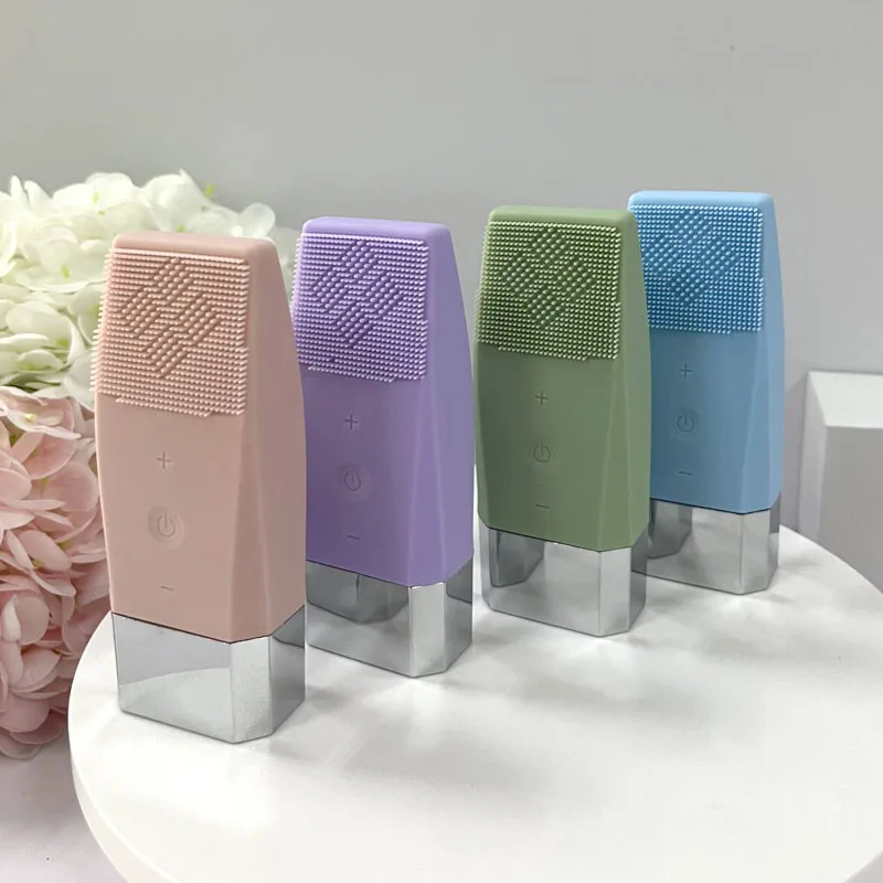 In 2024 launched a portable silicone deep cleaning induction charging silicone acoustic cleanser sonic face cleansing brush