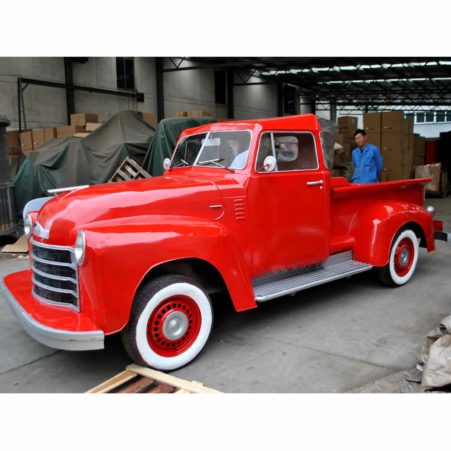 High Sale Custom Vintage Iron Large Car Model Exhibition American Pickup Truck Shopping Mall and Restaurant