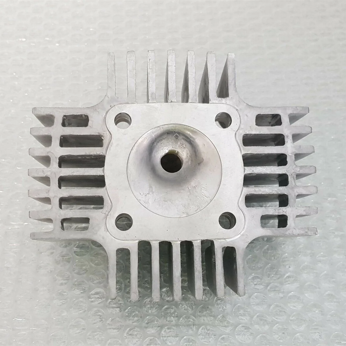 A100 AC100 AS100 CYLINDER HEAD FOR SUZUKI