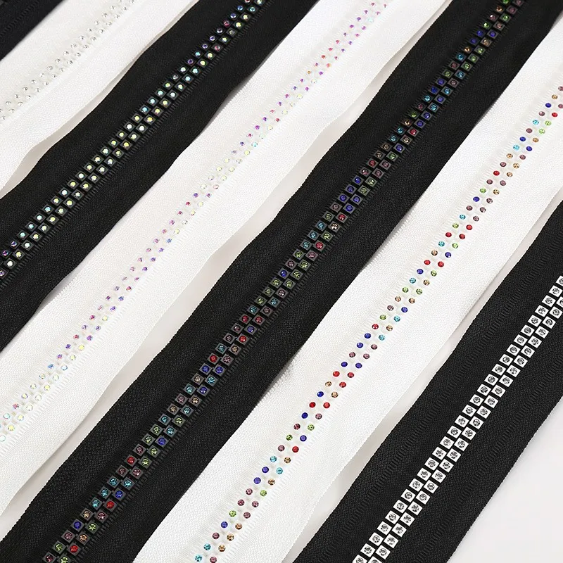#3 #5 #8 plastic zip resin rainbow zipper  diamond Black and white customized zipper
