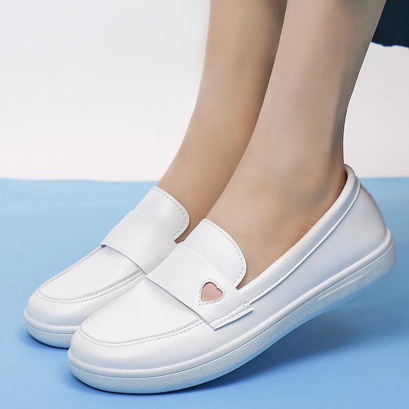 Flat nurse shoes female summer leisure comfortable soft sole small white shoes non-slip breathable medical and nursing special w