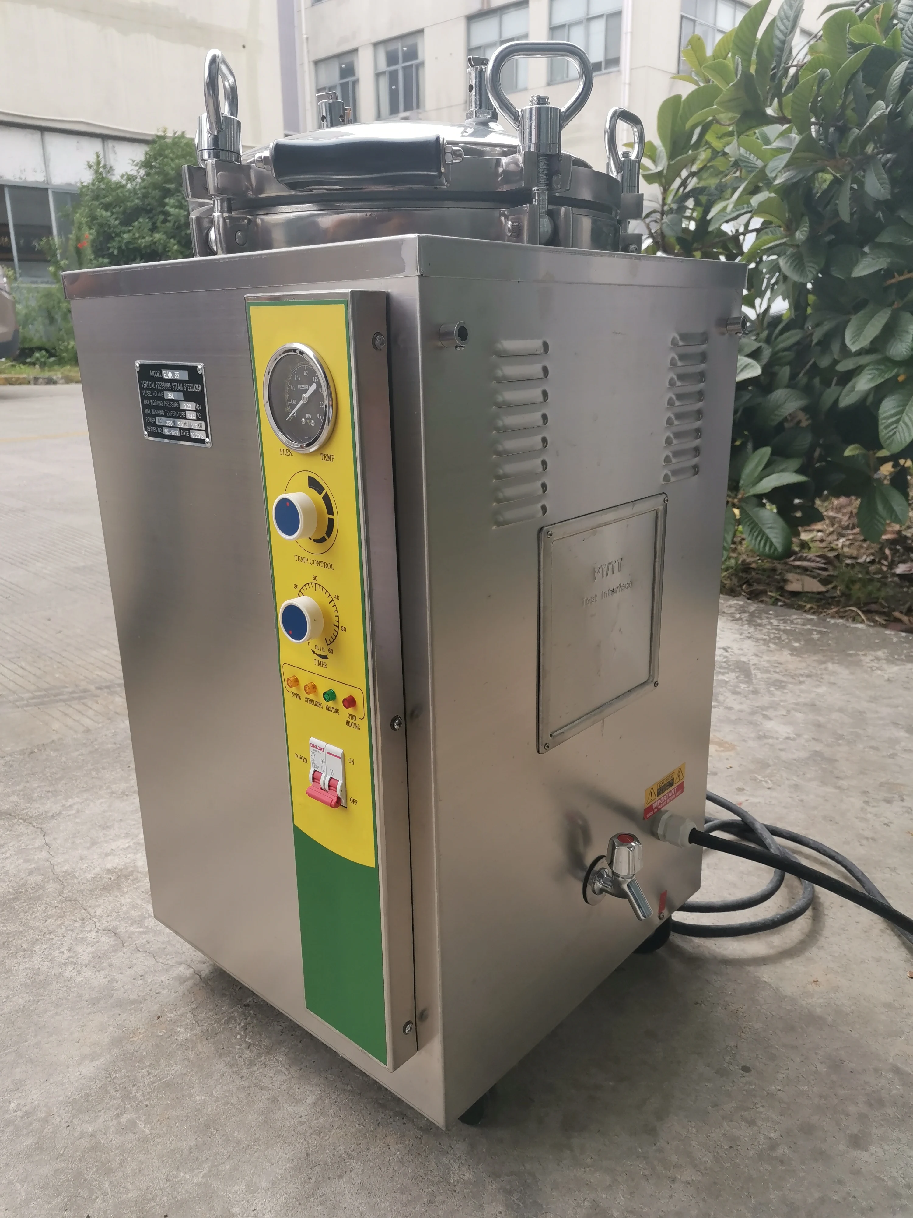 VERTICAL STEAM STERILIZER Autoclave for laboratory