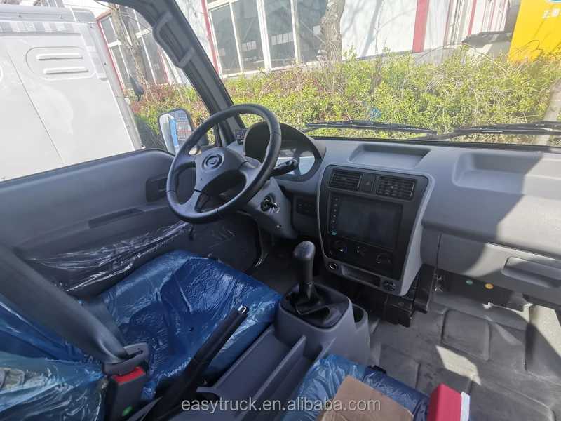 Mini refrigerated truck