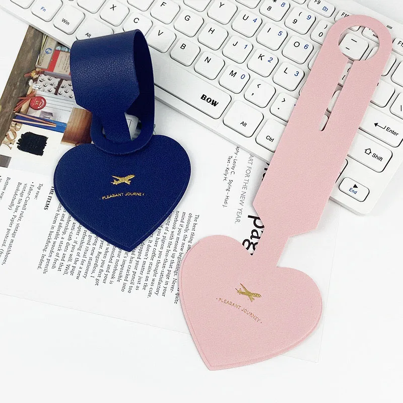 Custom Heart-shaped PU Leather Luggage Tag Premium Beach Design with Letter Pattern