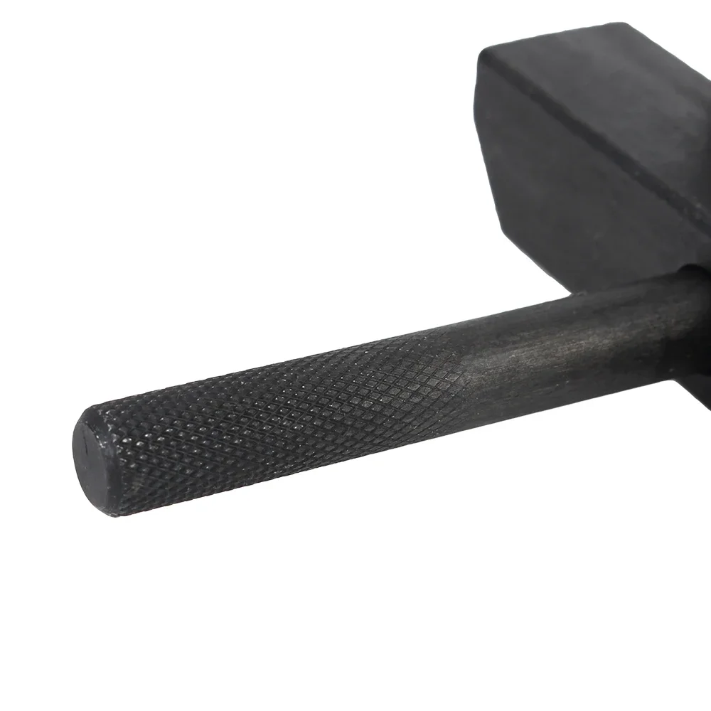 Инструмент для ремонта автомобиля