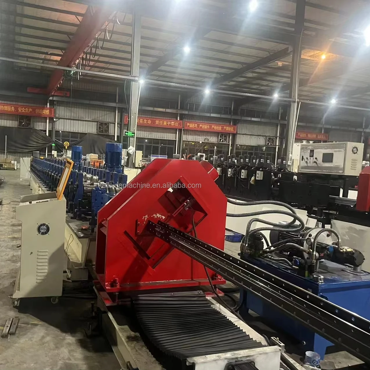 Стойка вертикально-рулонная формовочная машина оборудование для производства стеллажей