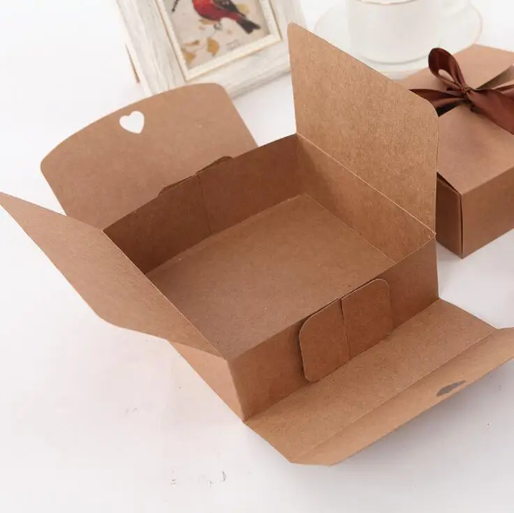 Guangzhou manufacturer custom envelope party wedding favors kraft paper bakery candy chocolate boxes for cake