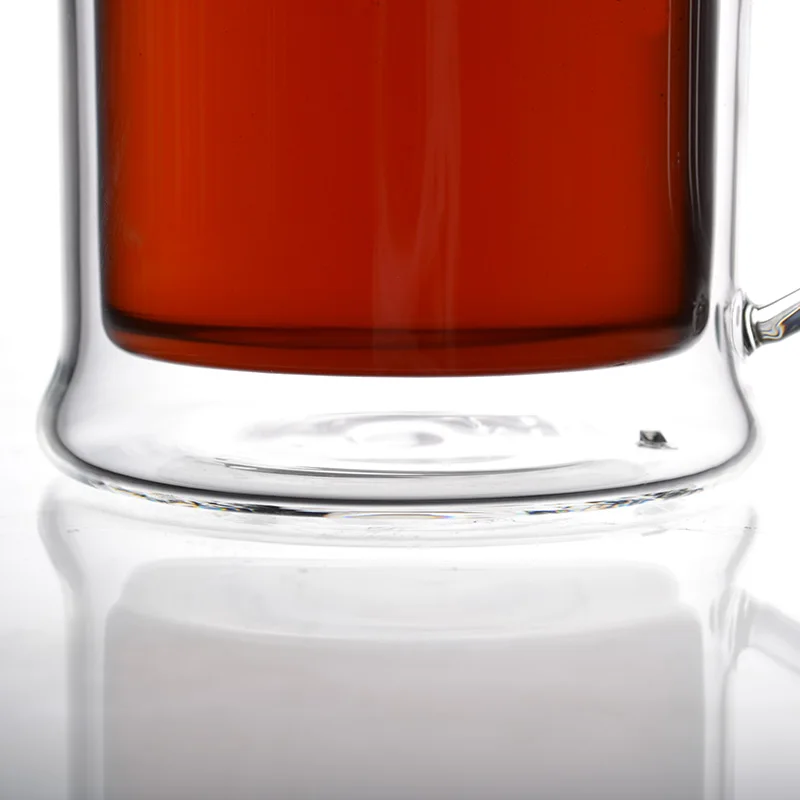2022 Double Wall Beer Glass Mug Heavy-duty Borosilicate Thermo Insulated Glass Crystal Large Tea Cups with Comfortable Handle