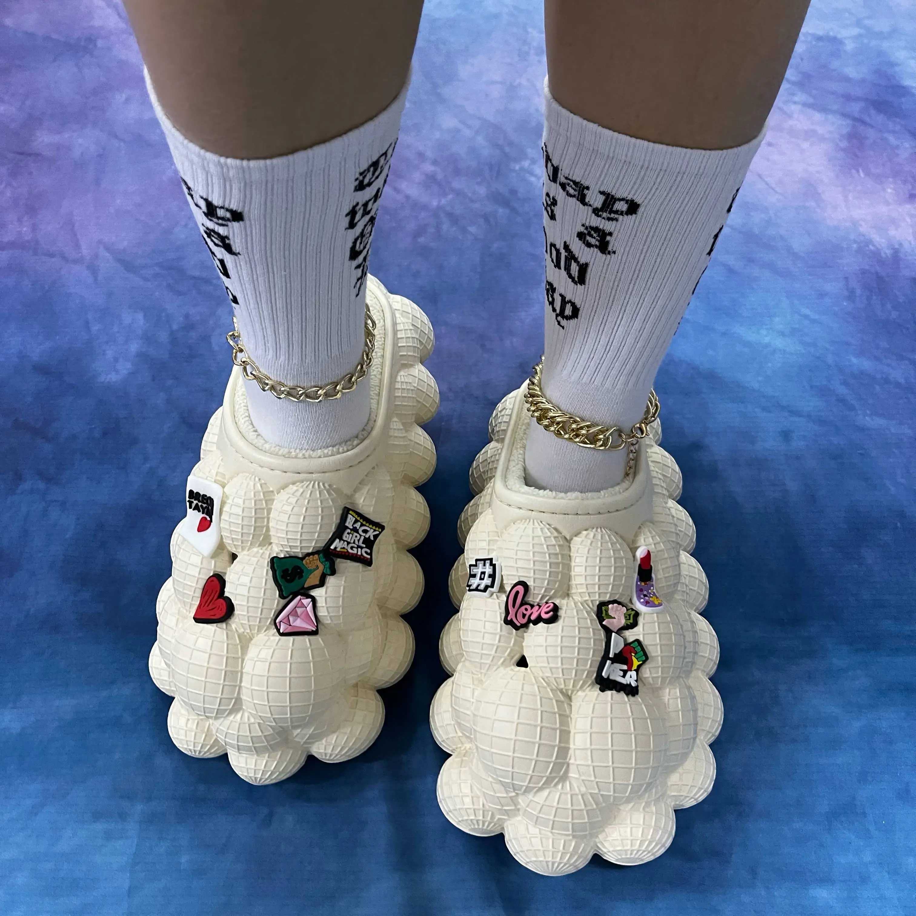 2023 Wholesale PVC fur Slipper Women bubble Casual Slides Outdoor Woman Winter Warm flat Shoes
