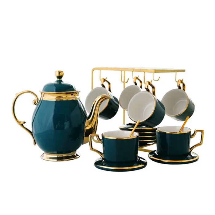 Высококачественная маленькая Роскошная кофейная чашка и блюдце в европейском стиле с Золотой Оправой Керамический бытовой набор для послеобеденного чая с чашкой