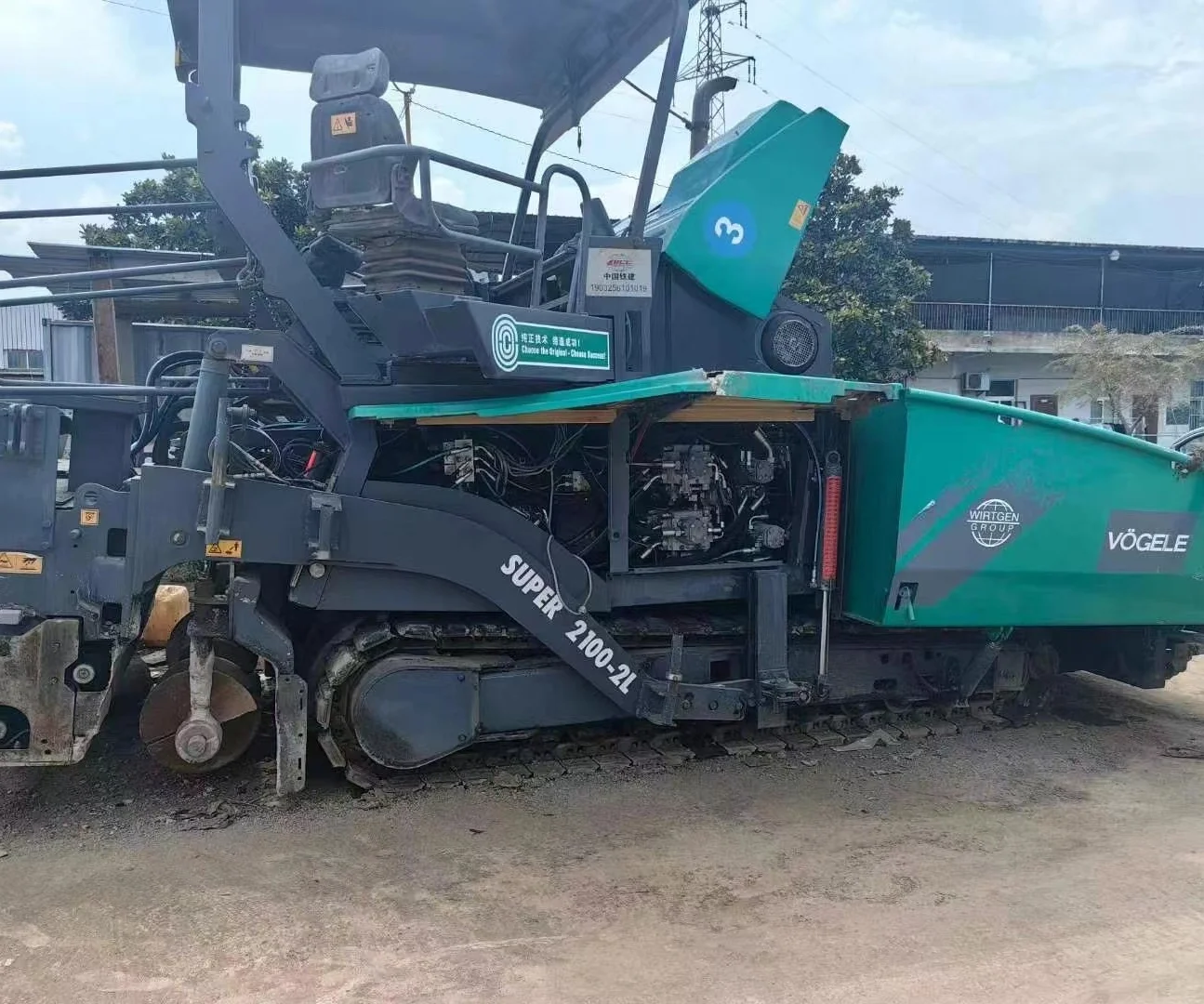 Used Super 2100-2L Road Construction Machinery 9m 350mm Asphalt Concrete Paver Pavers From Germany