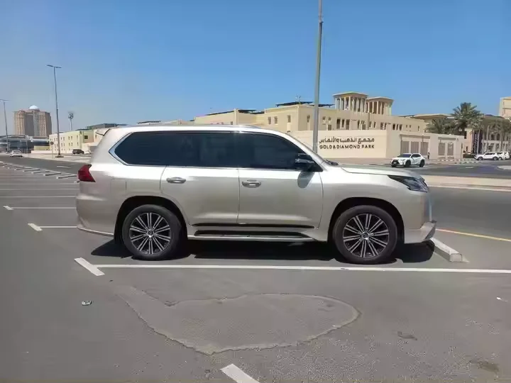 Продажа подержанных автомобилей 2024-2020 для-Lexus LX570 5.7L V8 внедорожник левосторонний и правый Привод доступны