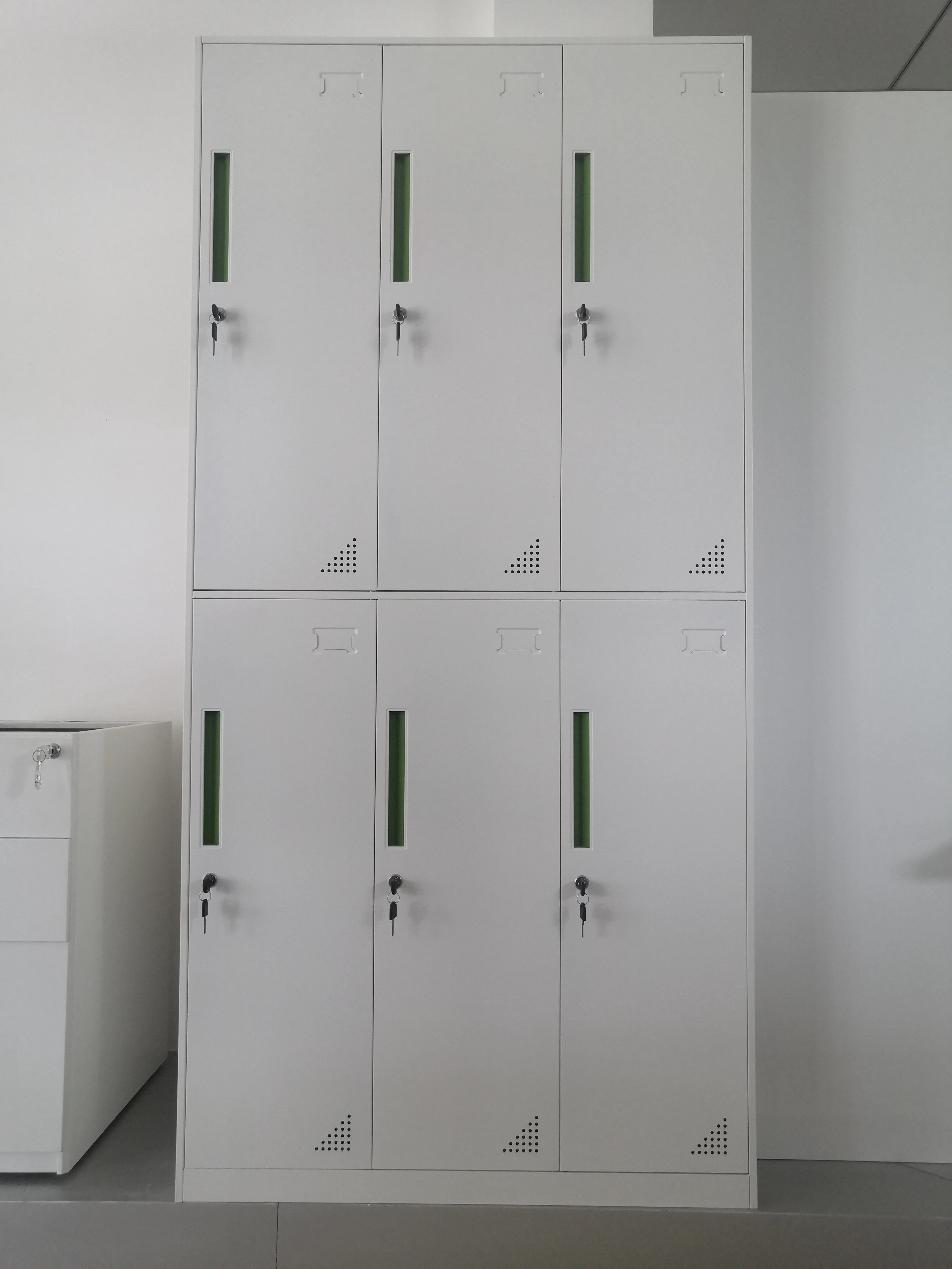 manufacturer wholesale price steel locker cabinet metal school storage 6 9 12 15 18 door gym locker white industrial lockers