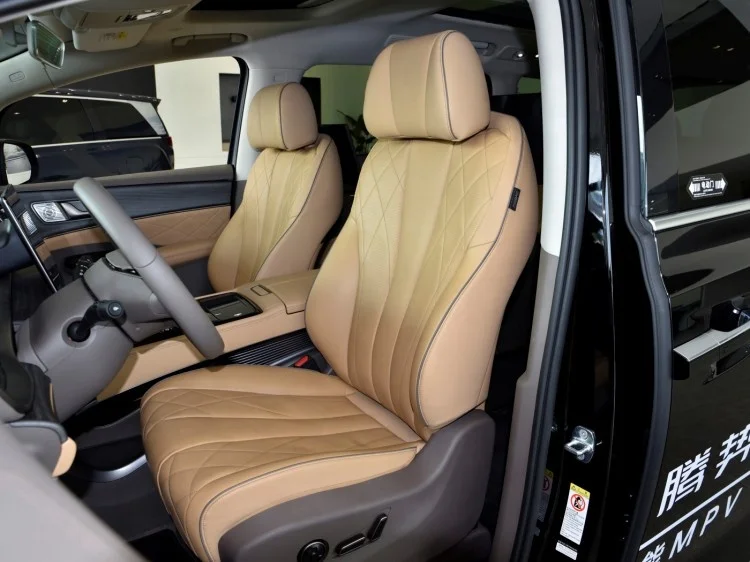 New BYD Denza D9 dm-i Plug-in Hybrid Electric Car microbus 7 seats AWD Noble version