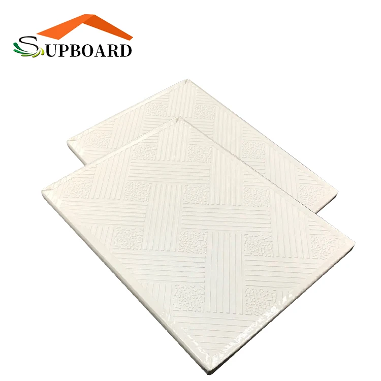 Cutting PVC Gypsum Board For Ceiling Of Ceiling Building Materials