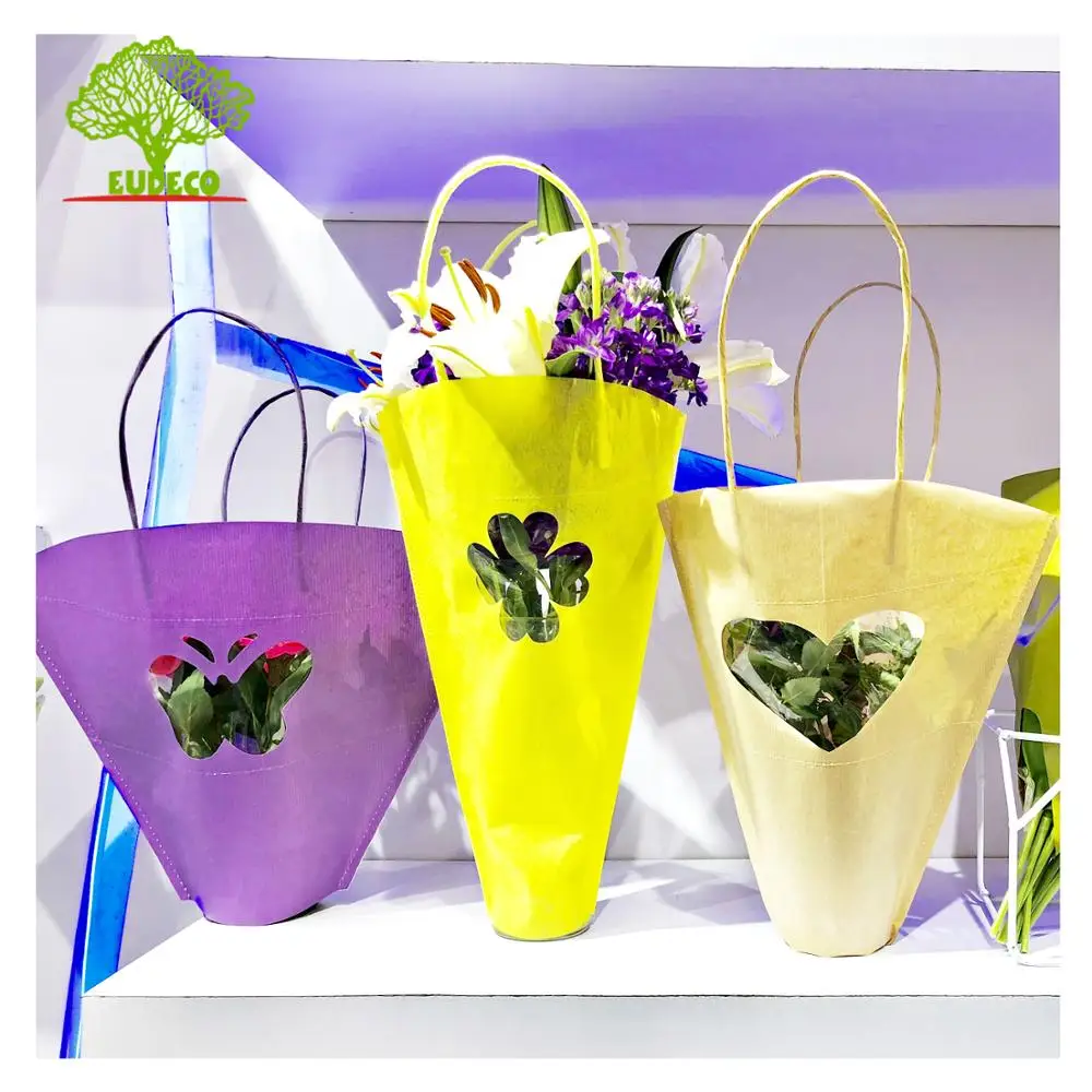 Новейший популярный и красивый красочный цветочный пакет с крафтовым покрытием окошком в форме сердца на день матери бумажный рукав для