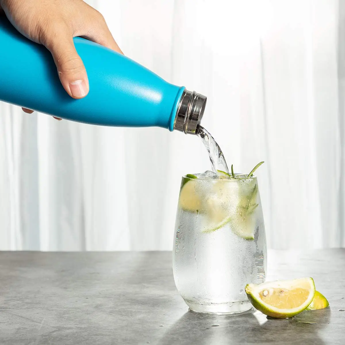 
500ML Double Wall Thermal Vacuum Flask Insulated GYM Sports Drink Cola Shaped 18/8 Stainless Steel Water Bottles 