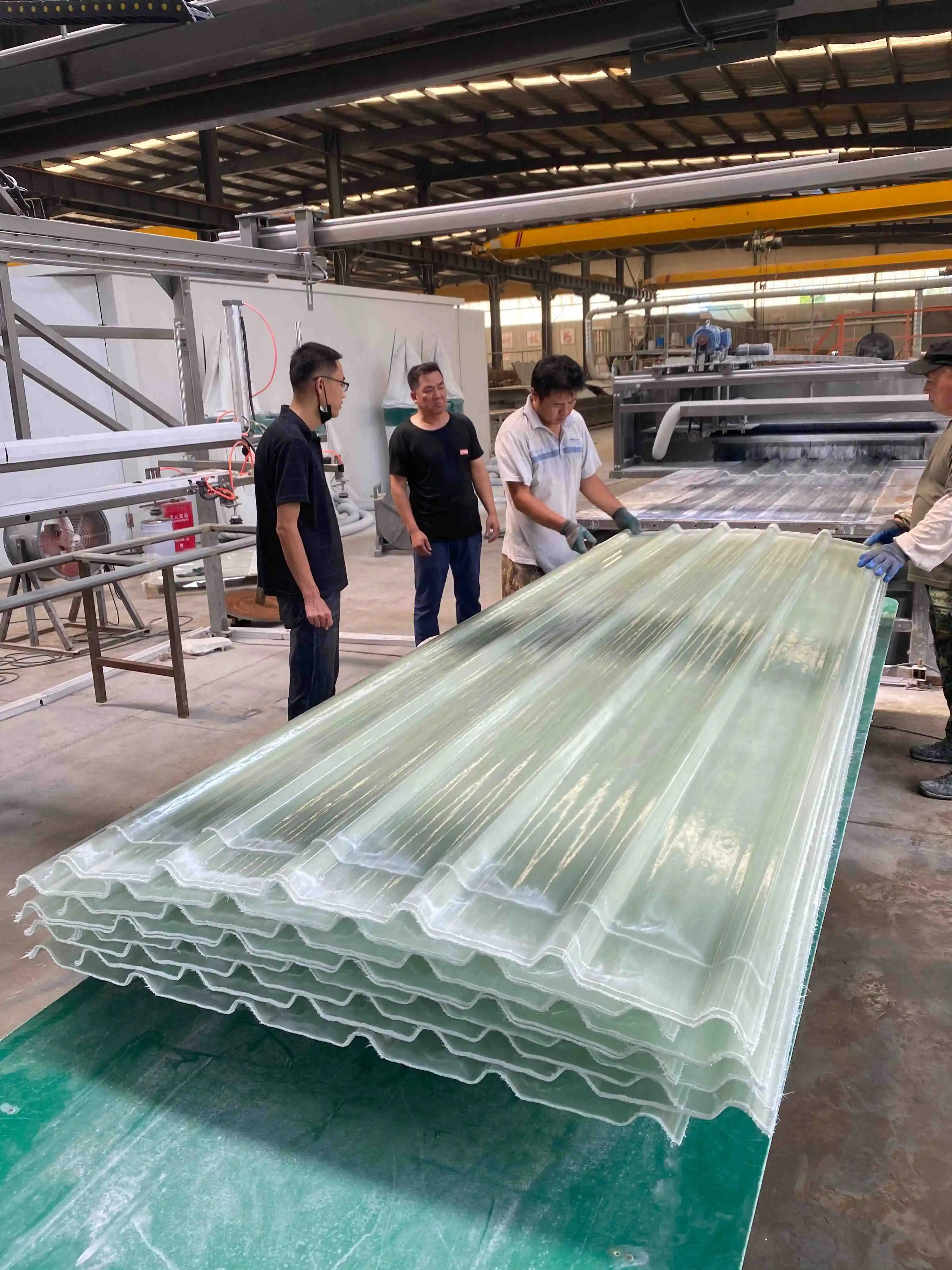 Factory roofing tile high transmission rate soft sunlight grp composite FRP corrugated sheet anti-corrosion