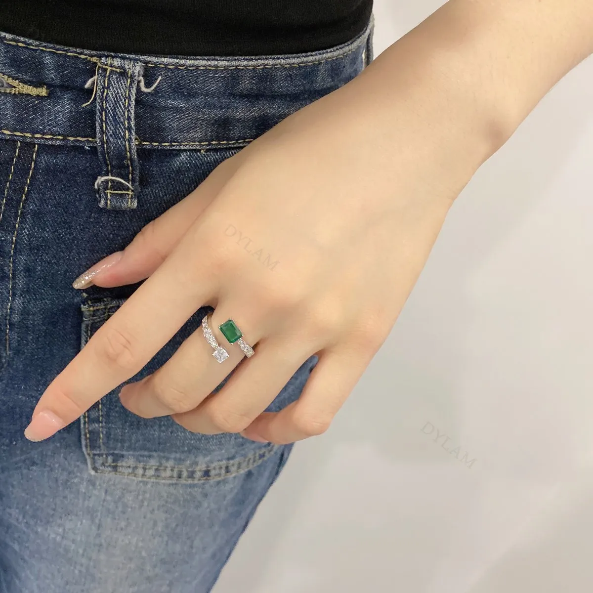 Dylam Custom 5A CZ Cubic Zirconia Emerald Stone Green Engagement Adjust Ring Diamond 925 Sterling Silver jewelry Wedding Rings