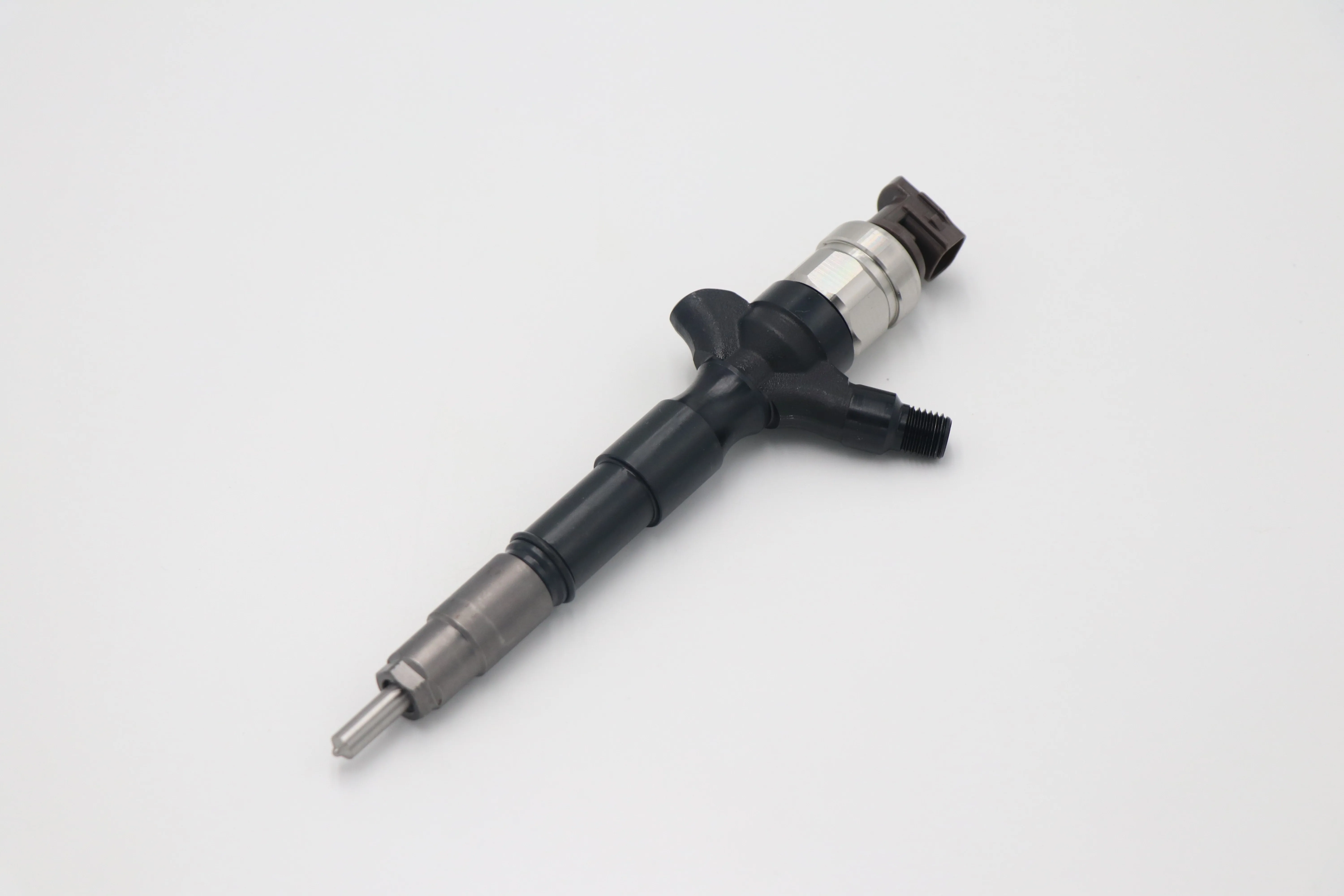Топливный инжектор 23670-39315/дизельный для инжектора denso toyota 1 кд/2