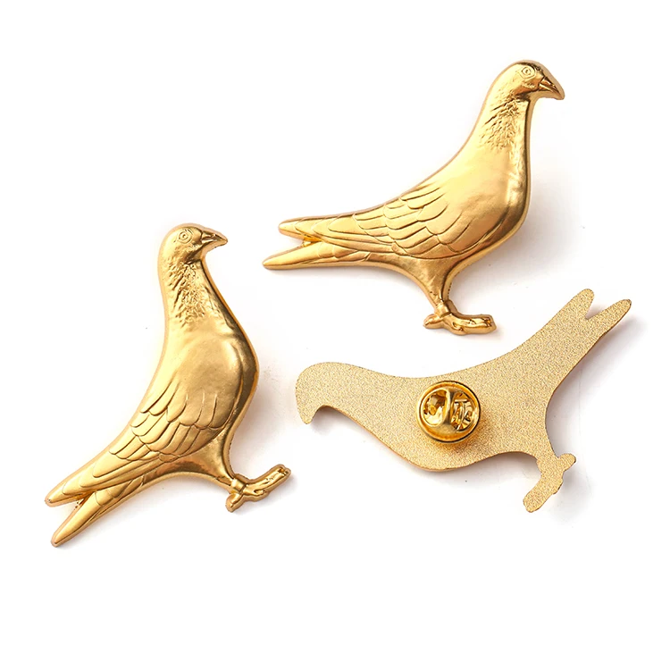 Wholesale cheap price custom metal pin badge 3d pigeon gold color lapel pin
