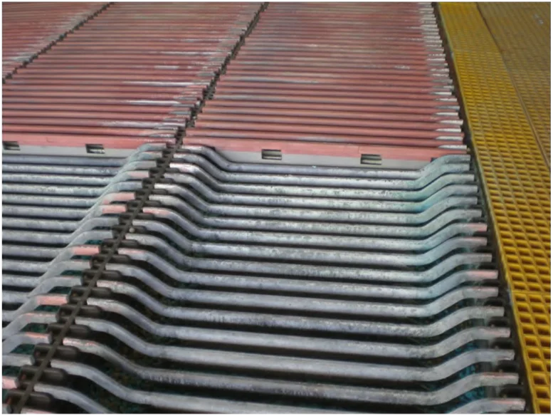 Permanent stainless steel cathode plate for the non-ferrous metal electrolysis and electrowinning