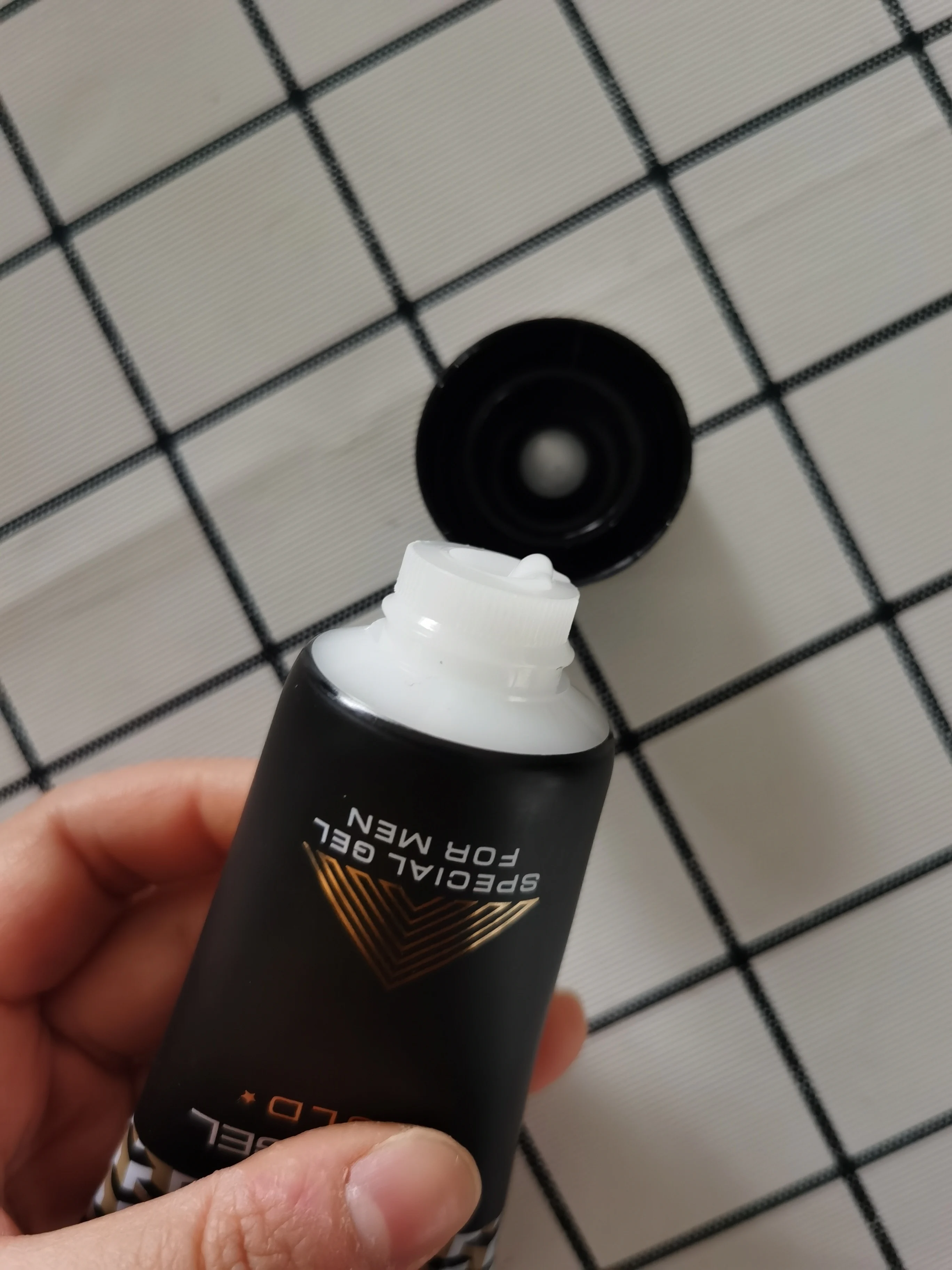 Stronger Penis Ejaculation time delay Russia TItan Gold Gel massage cream with white cap