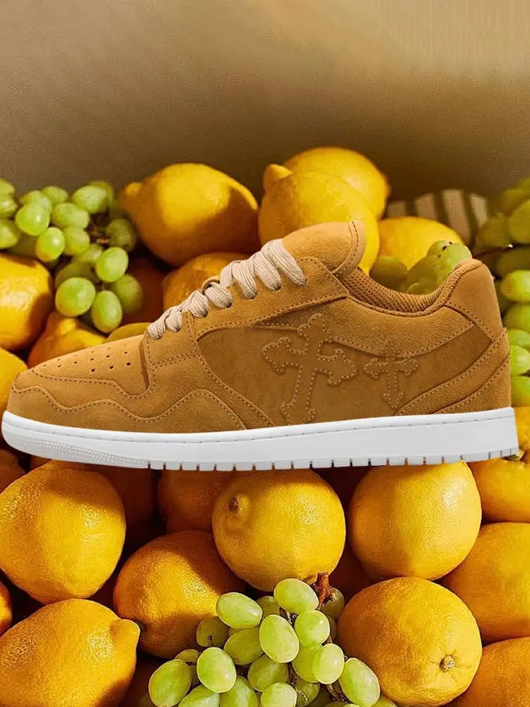 2025 New Design Online Sneaker Shopping Fashion Professional Suede Skateboard Shoe With Soft Sole