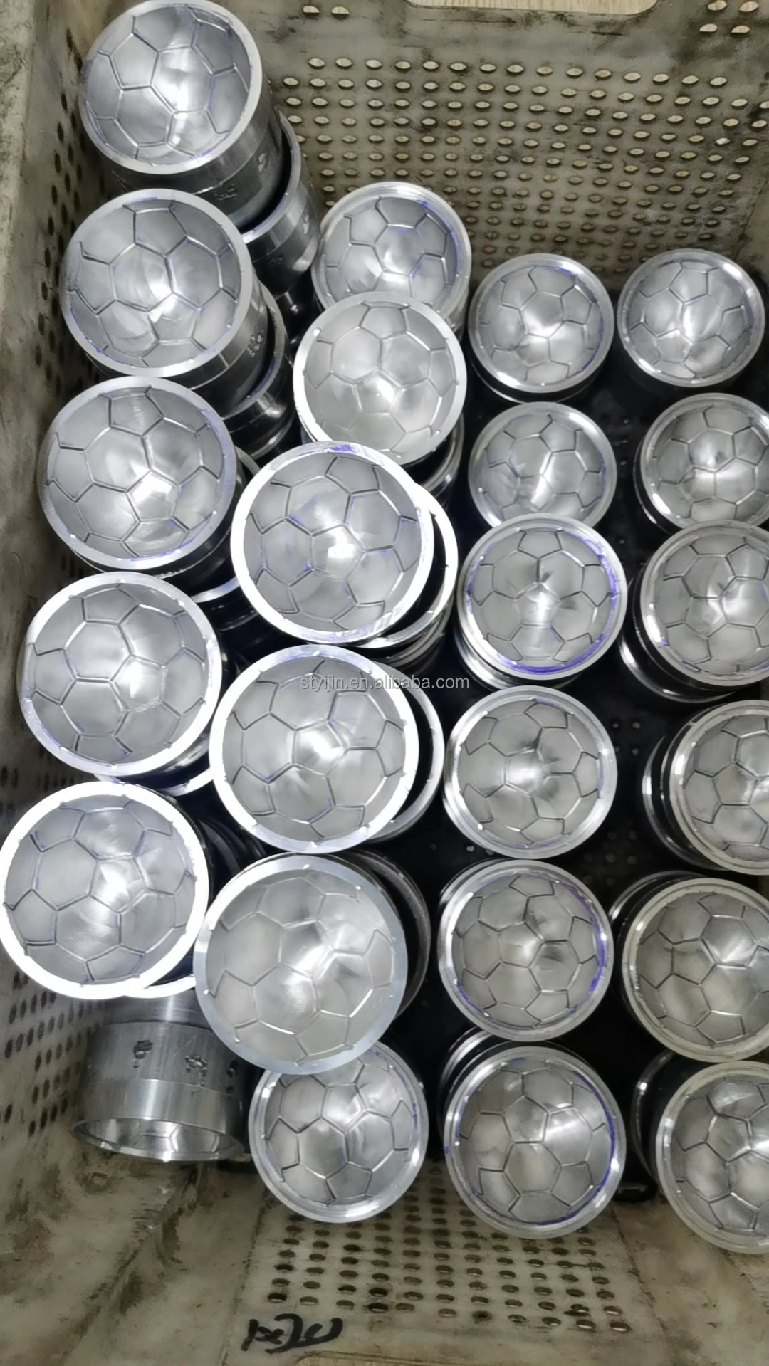 Pvc Squishy Silicone Screaming Yellow Rubber Chicken Bouncy Ball Vulcanizing Molding Toy Machine Maker