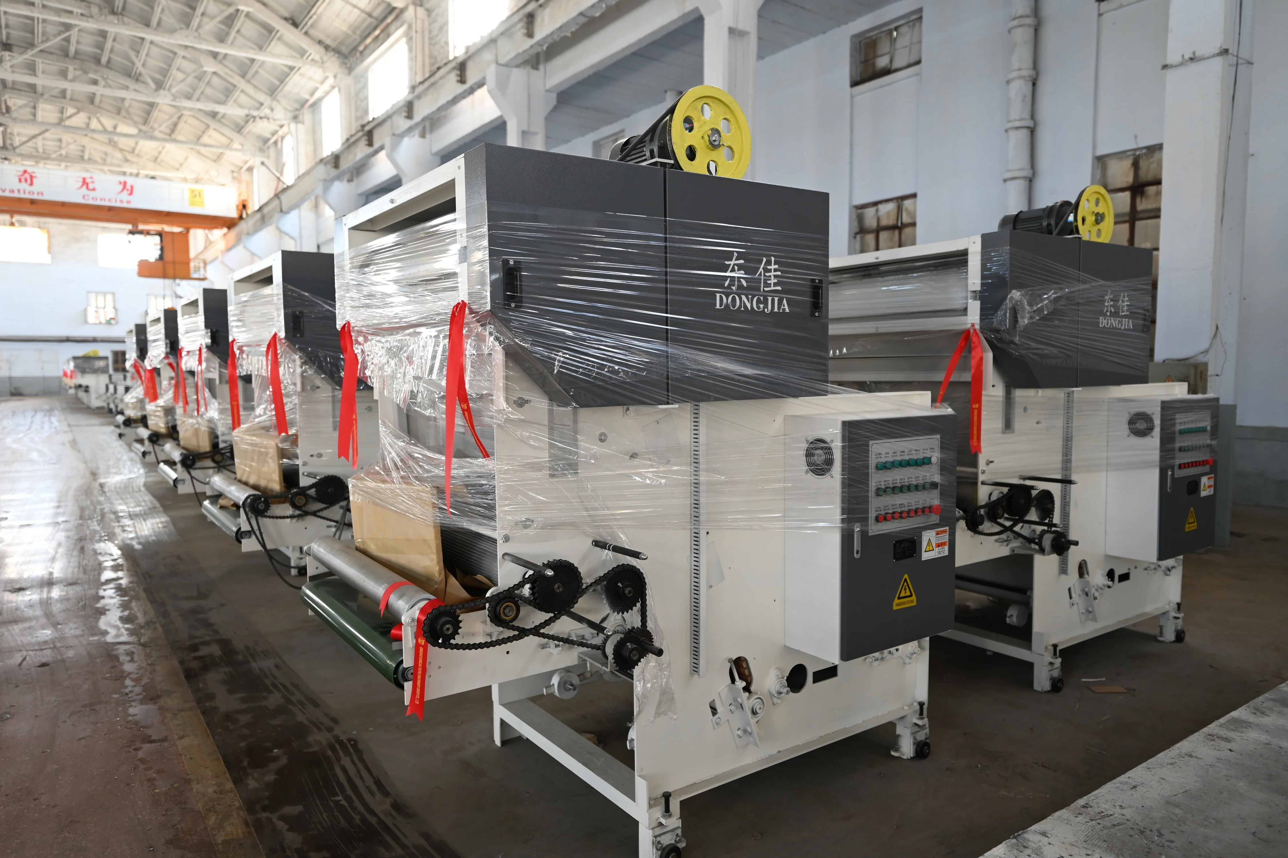 Automatic feeder Hooper wool feeder for cashmere carding machine