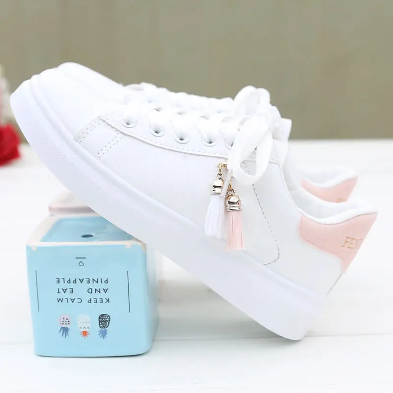 Ladies Casual sneakers New Spring Autumn Fashion white shoes stock 2022 Breathable Lace-Up sports shoes for women