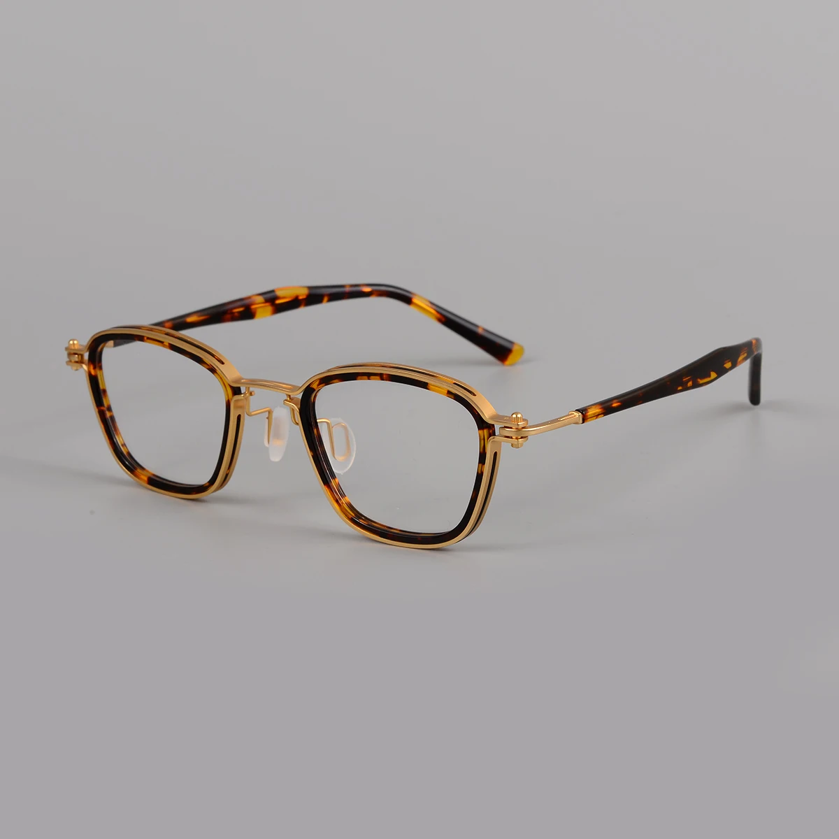 Japanese factory spot glasses small square handmade titanium glasses frame made in China