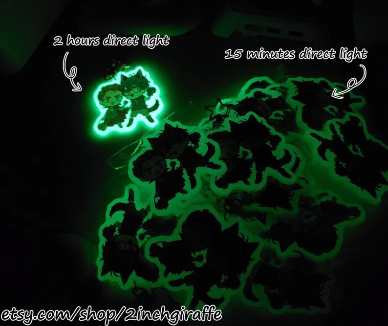 Пользовательский светящийся прозрачный кольцевой пластиковый акриловый брелок в темноте