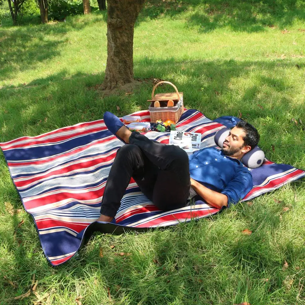 Picnic Blanket 150*200cm Fleece Outdoor Blanket with Waterproof Backing Portable
