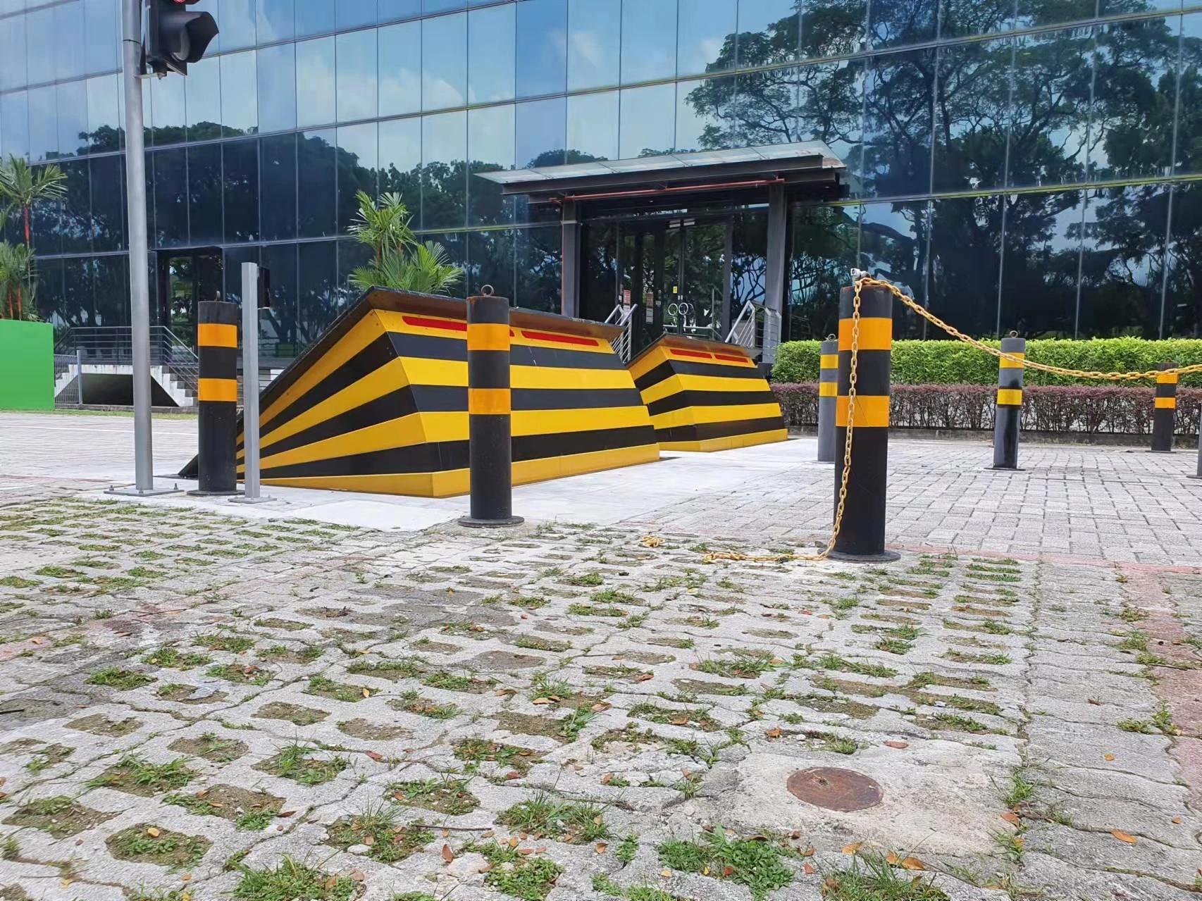 High-Security Barrier Remote Control Traffic Control Device Road Blocker for Access Control