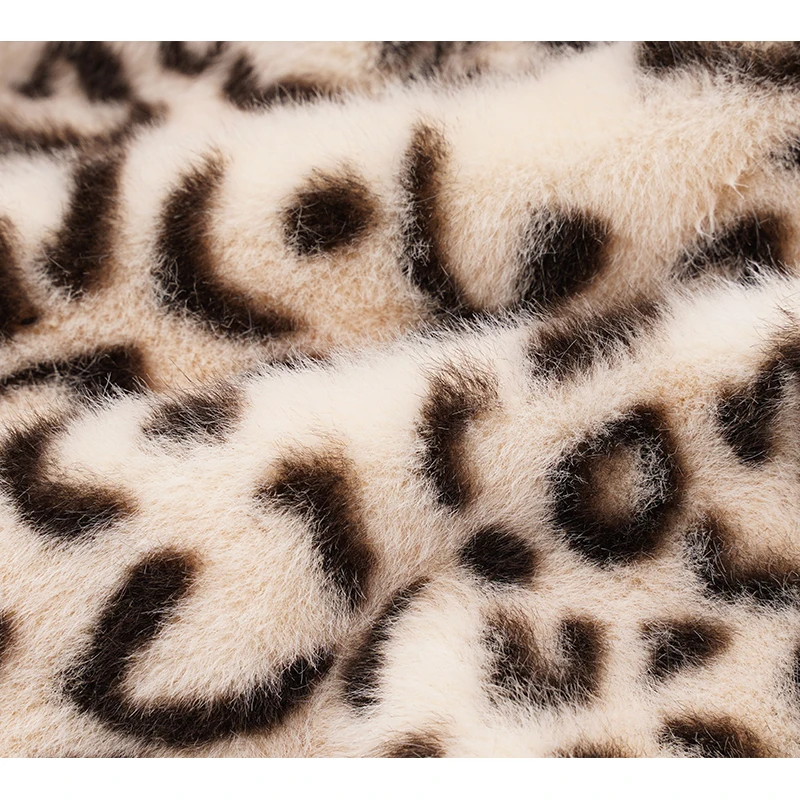 High Quality Fabric Produce For Wholesale Polyester Fake Mink Fur Fabric And Artificial Fur Fabric