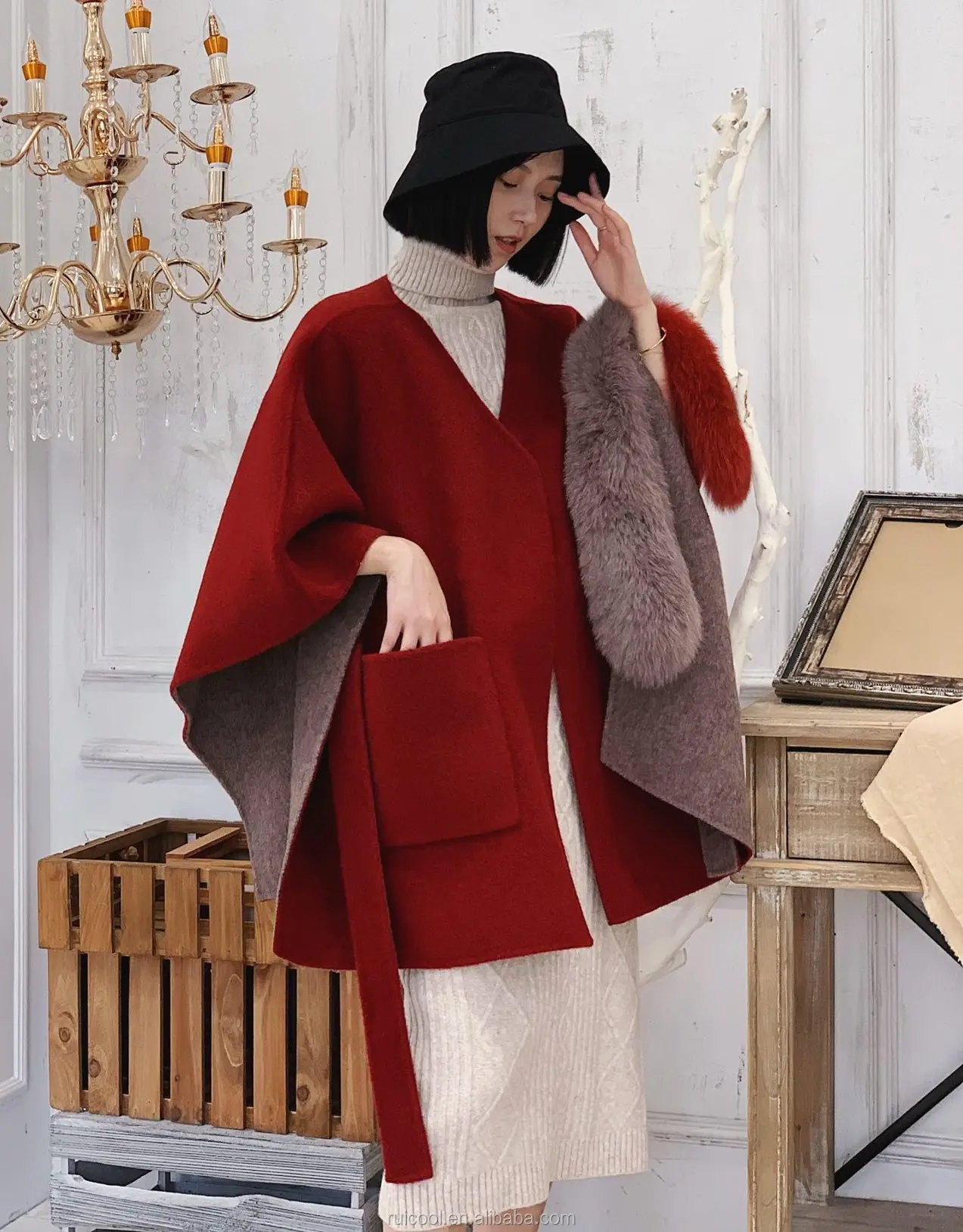 Women elegant winter alpaca cape coat with real fox fur scarf-reversible wool clock