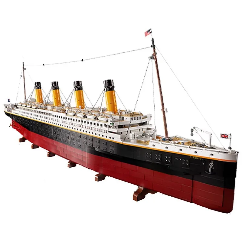 9000+ PCS Movie Serie Titanic Ship Moc Building Block Set Construction Toy Titanic Blocks Building Toys
