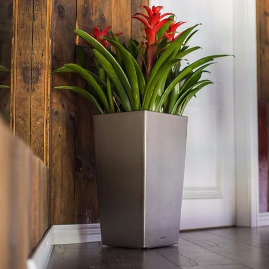 Self-watering small square flower pot garden plant pot macetas plastico