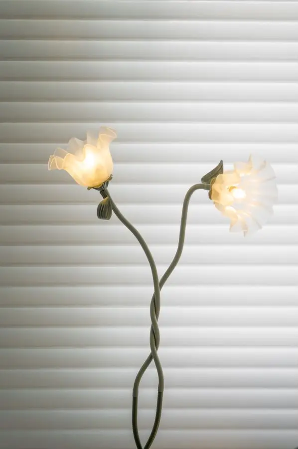 Alien Garden lights Modern Two-Head LED Classic Floor Lamp with White Acrylic Shade Flower Design