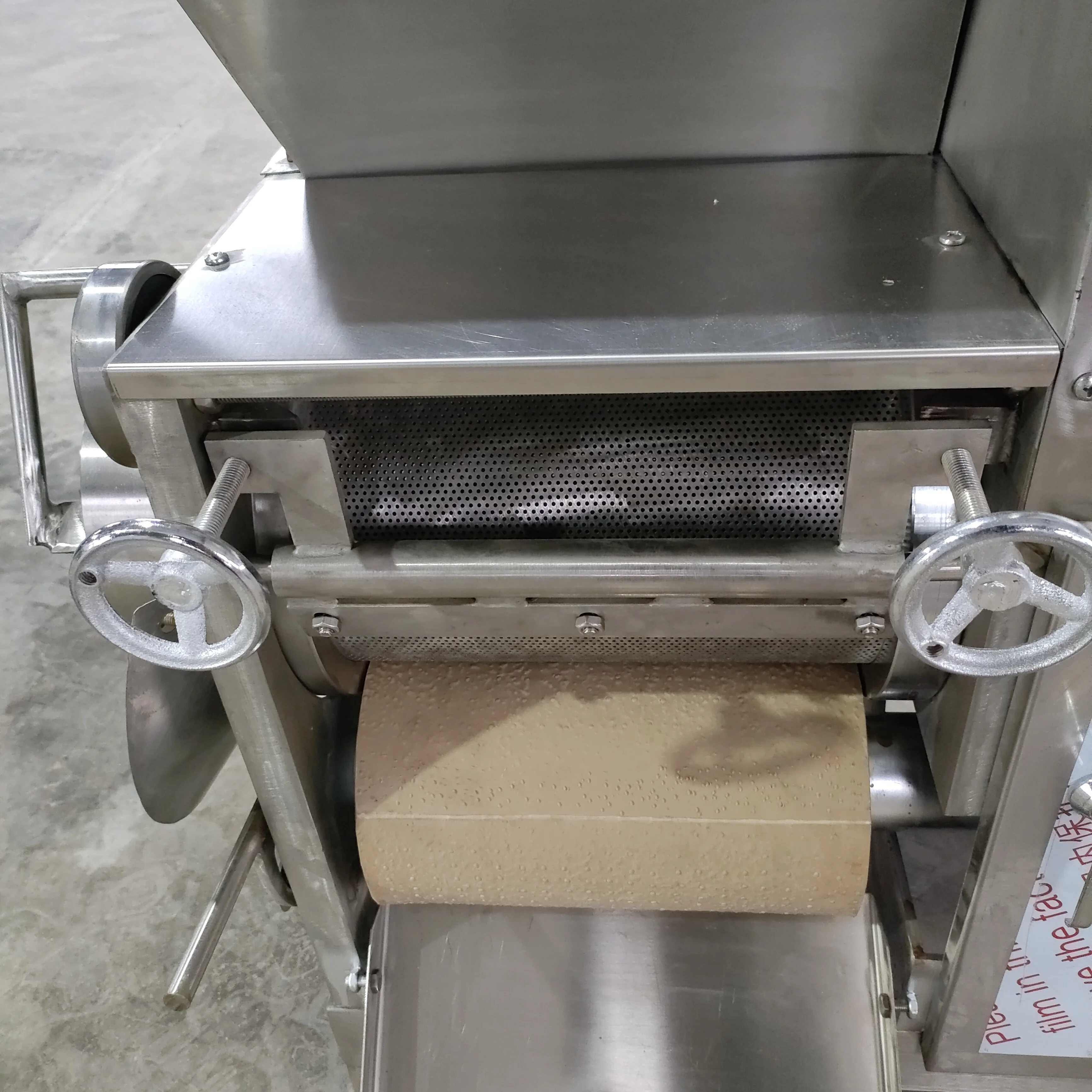 shrimp shells Crab fish deboning filleting machine / meat bone separator/SUS 304 Fish Deboner for Making Surimi Fishball