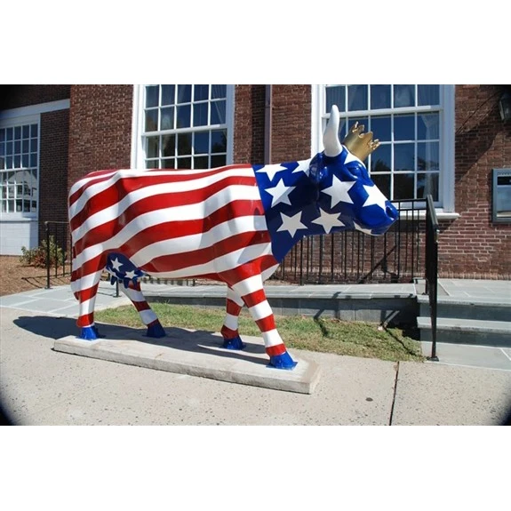 Китайский Фабричный бык испанский боевой корова ферма реквизит в натуральную величину Декор статуя из смолы для продажи