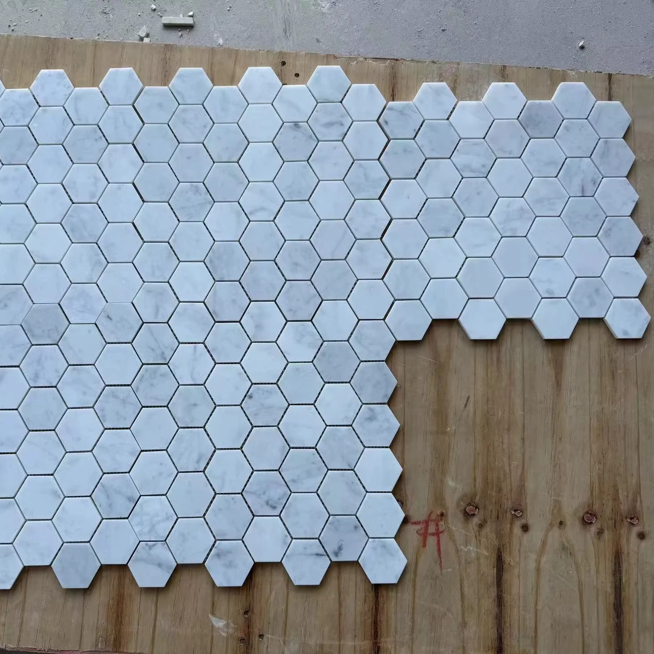 Honed Well received Hexagon Design Italy Carrara White Mosaic Chips 48x48mm for Bathroom Walls