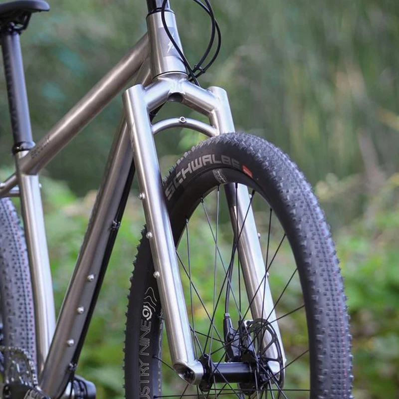 Chinese Factory 700C titanium Road Bike Frame C Brake titanium Fork Gravel Bikes Frameset wholesale price