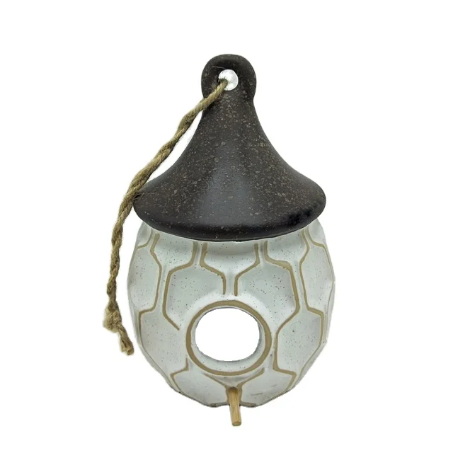 Honeycomb porcelain clay birdhouse