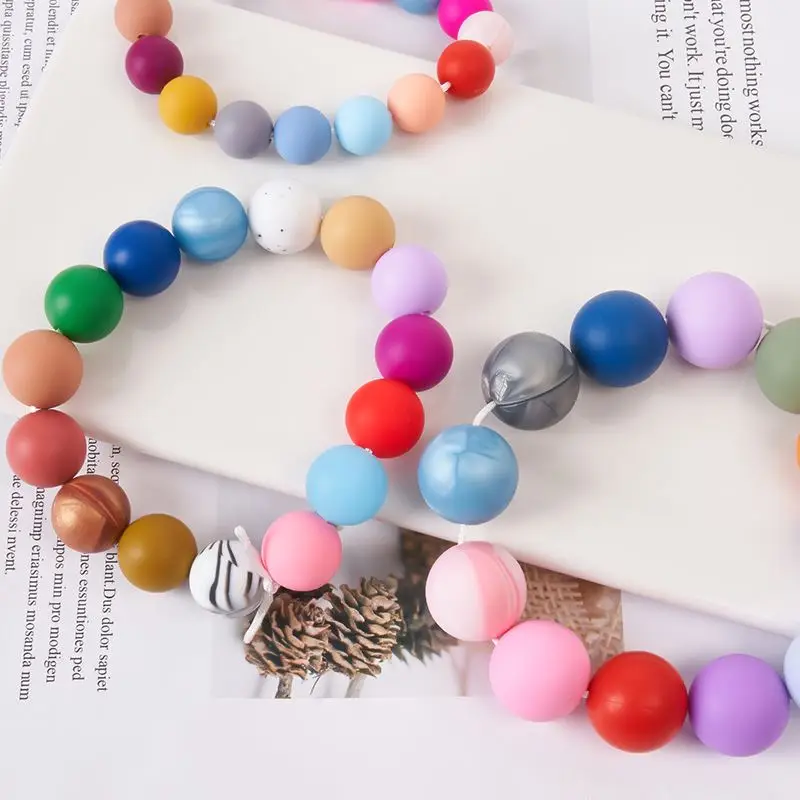 Hot Selling Products 2023 Custom Logo Mixed Colors Round Shape Silicone Loose Beads Diy Bracelet Beads For Jewelry Making