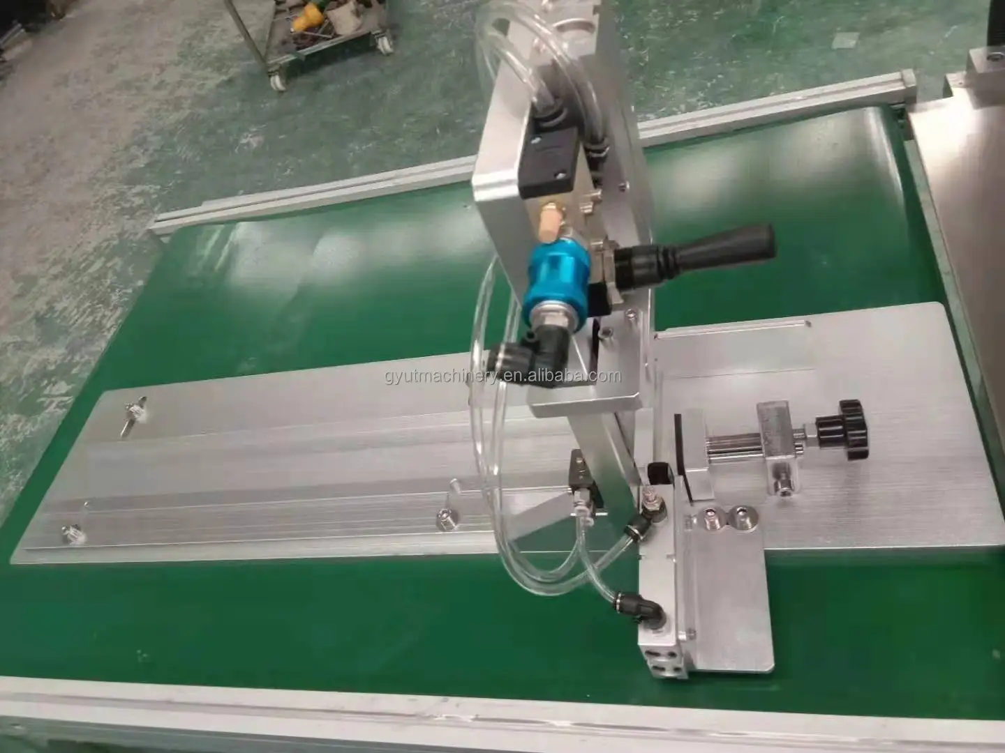 semi-automatic cutting