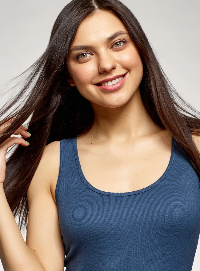 2022 New Arrivals Spring Or Summer Fashion Casual Sleeveless Solid  pleated Maxi dress