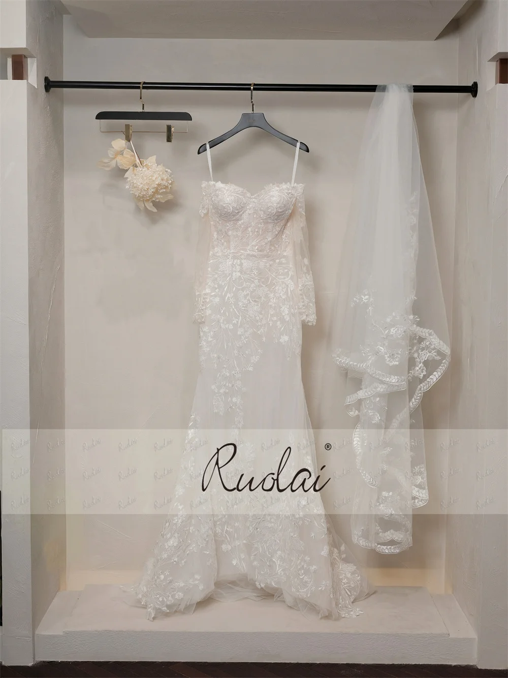 Ruolai QW02058 Off Shoulder Long Sleeves Detachable Train Lace Elegant Changing Dresses for Brides