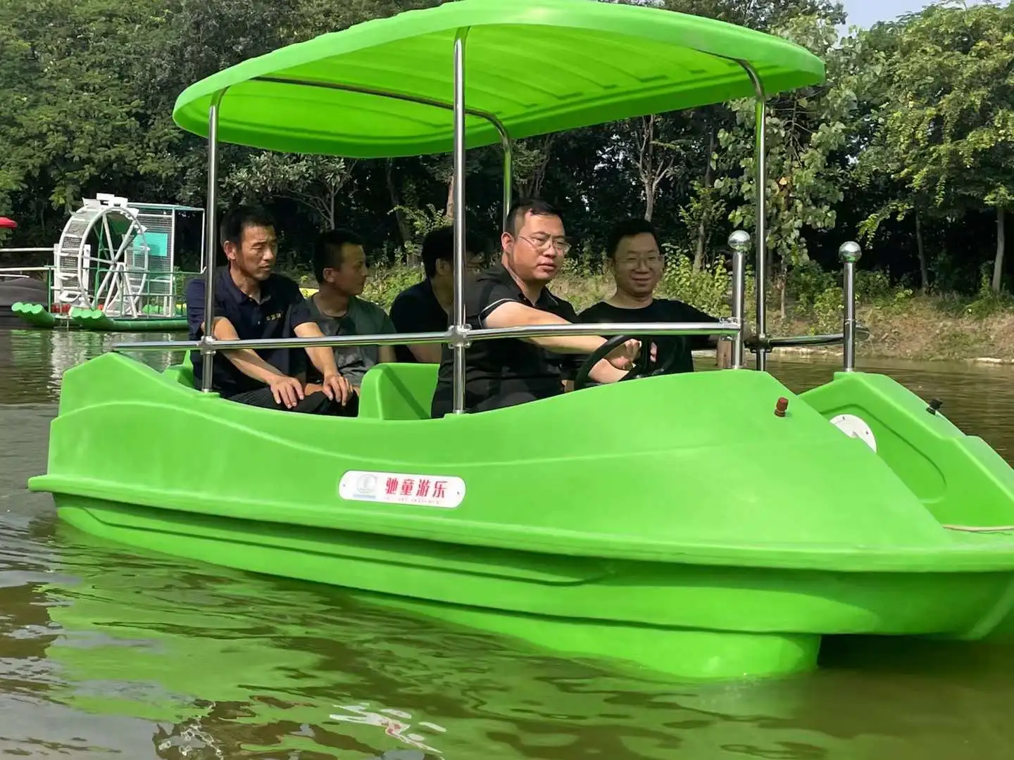 Hot sale electric water pedalo boat